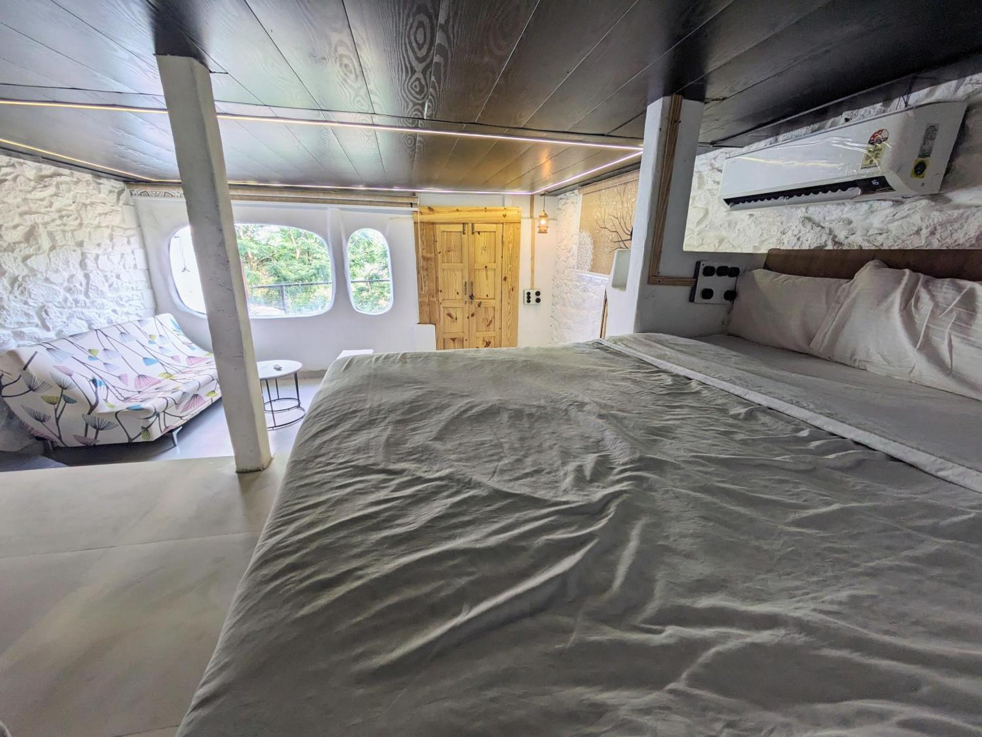 Cob House Hotel Mount Abu Bagian luar foto