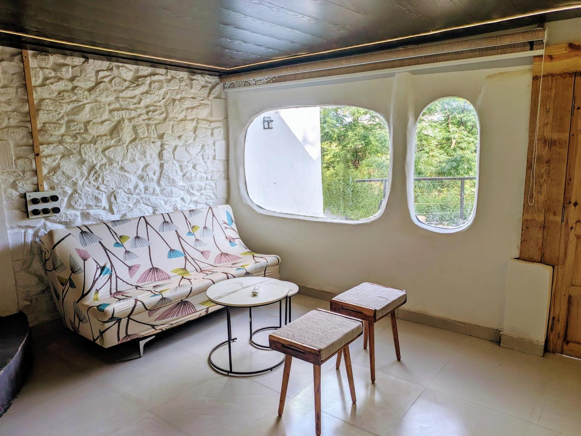 Cob House Hotel Mount Abu Bagian luar foto